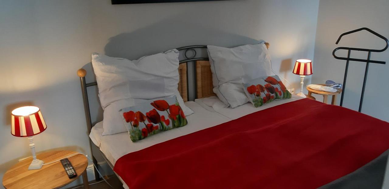 Ferienwohnung Silbermoewe 하일리겐하펜 외부 사진
